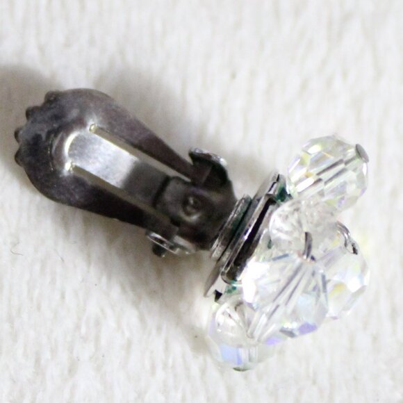 Vintage Aurora Borealis Crystal Clip On Earrings - Picture 6 of 8